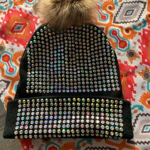 NWOT Venus Rhinestone winter hat